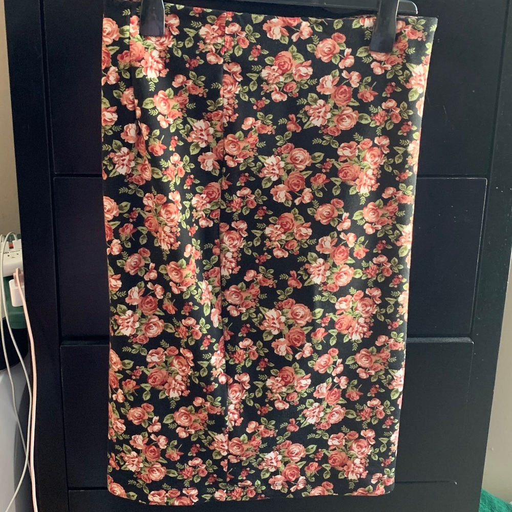 Floral pencil skirt
